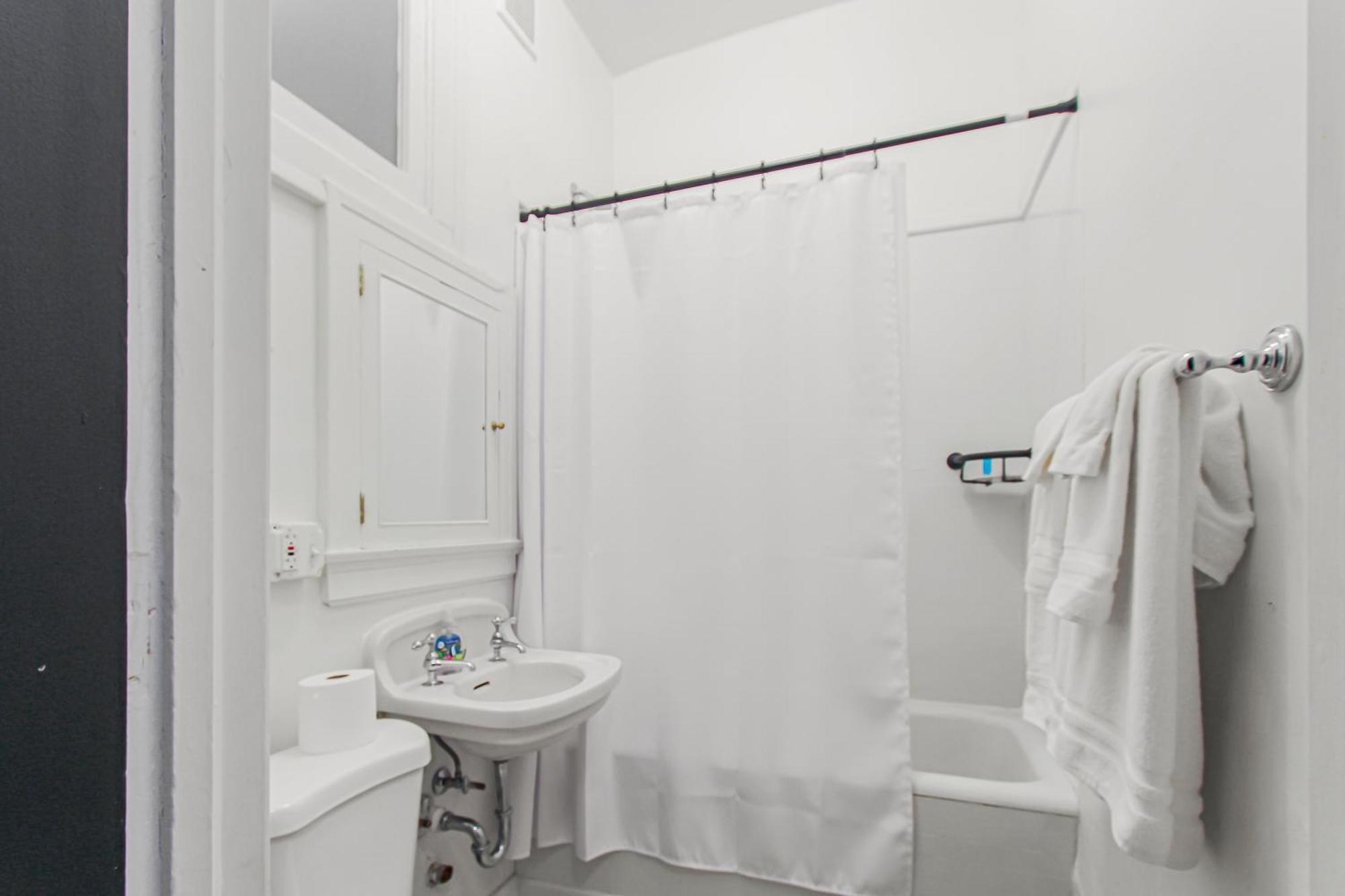 توليدو Library Square Suites المظهر الخارجي الصورة