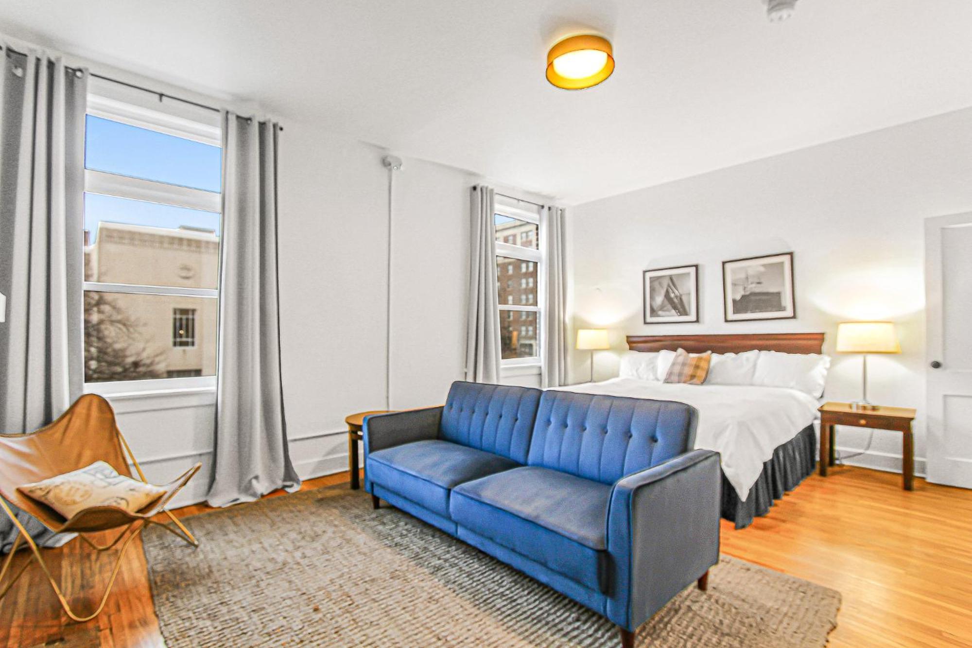 توليدو Library Square Suites المظهر الخارجي الصورة