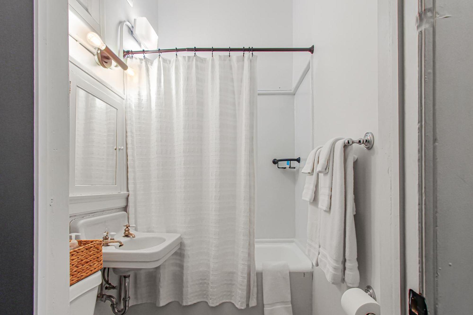 توليدو Library Square Suites المظهر الخارجي الصورة